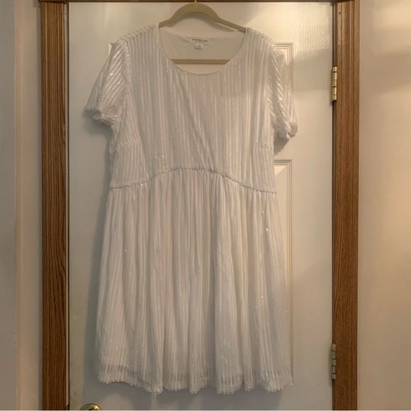 Chicsoul.com White Sequin Short Sleeve Dress - Picture 1 of 6